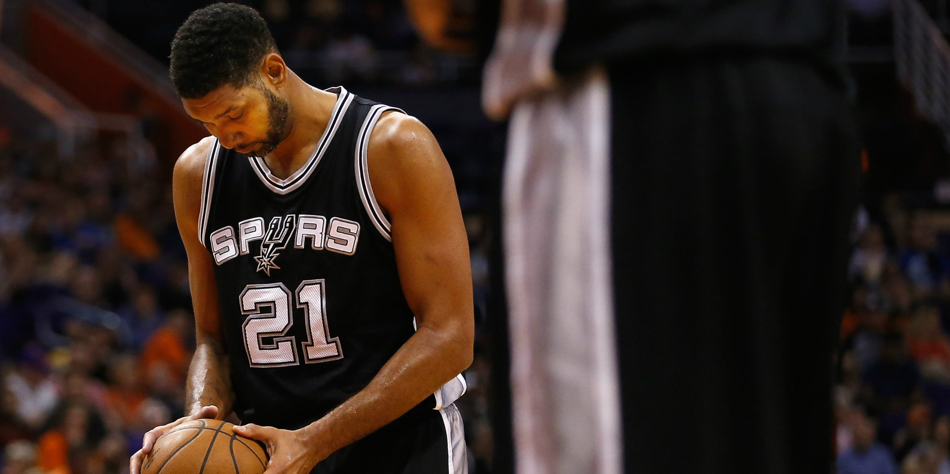 https://eski.socratesdergi.com/wp-content/uploads/2016/05/Tim-Duncan-Spurs.jpg