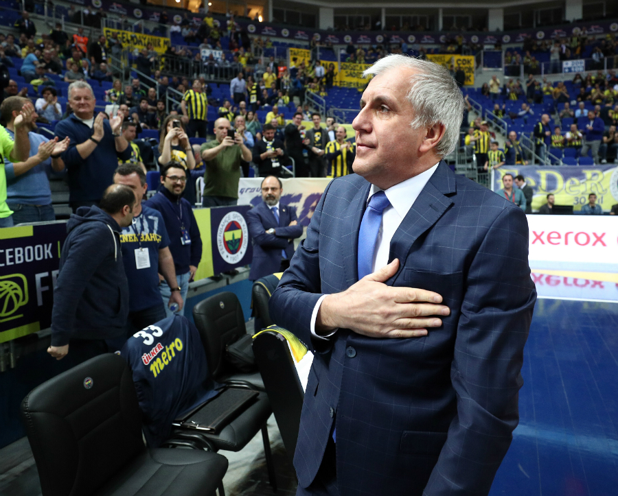 https://eski.socratesdergi.com/wp-content/uploads/2017/05/obradovic-fenerbahce.jpg