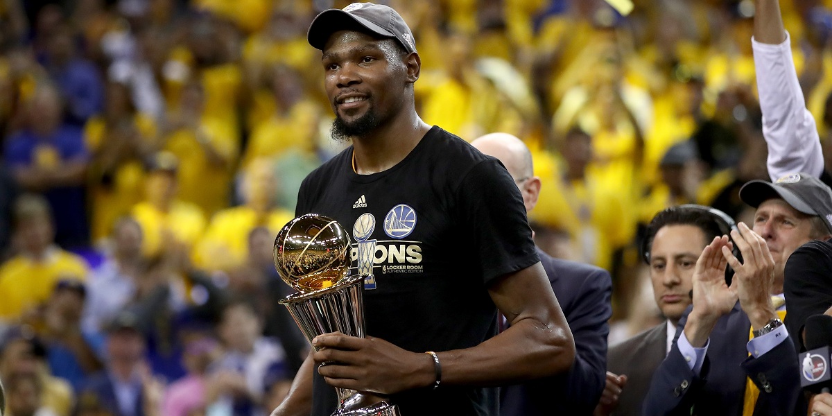 https://eski.socratesdergi.com/wp-content/uploads/2017/10/kevin_durant_goldenstate.jpg