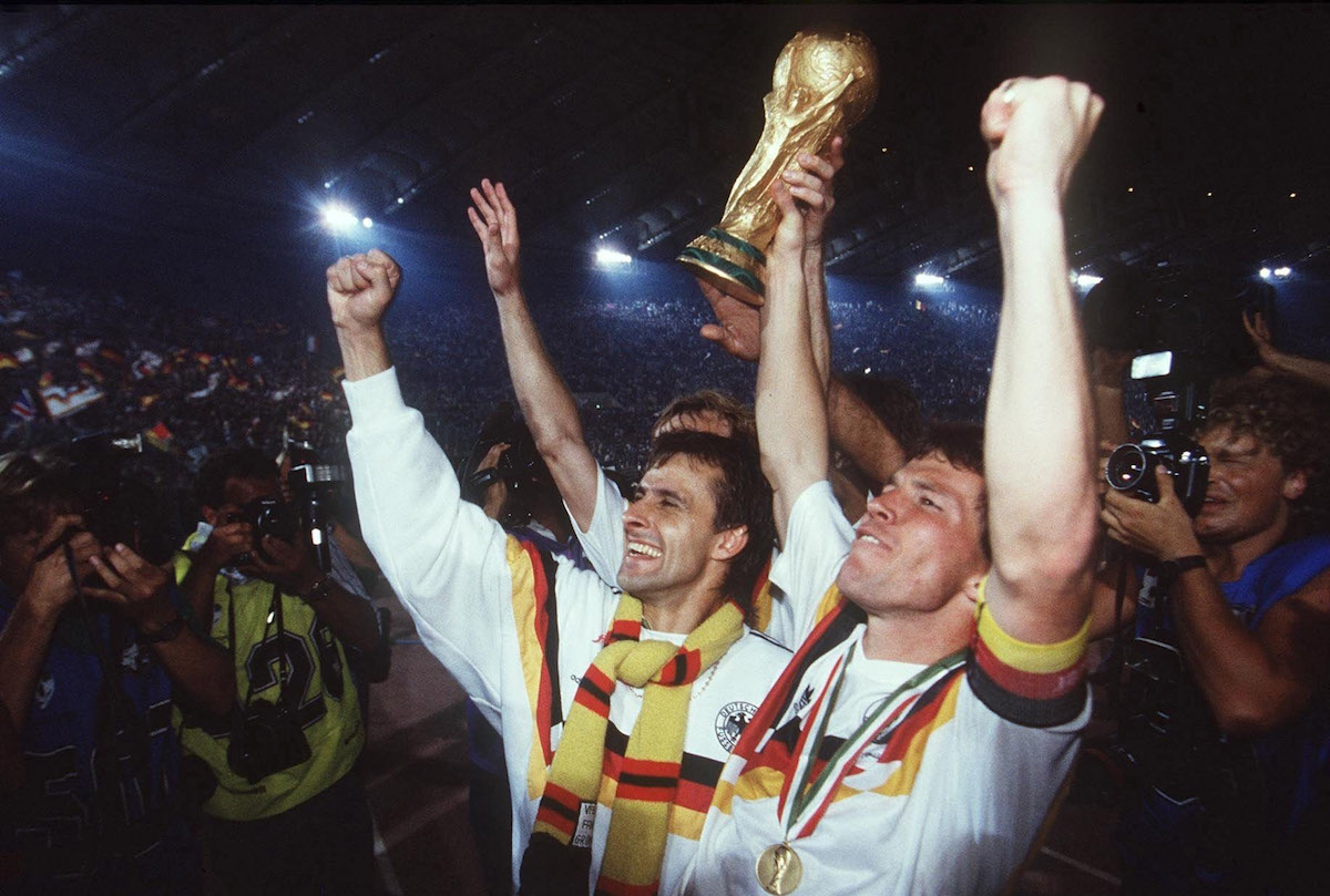 https://eski.socratesdergi.com/wp-content/uploads/2018/03/Almanya-1990-Şampiyon-Lothar-Matthaus-Pierre-Littbarski.jpg