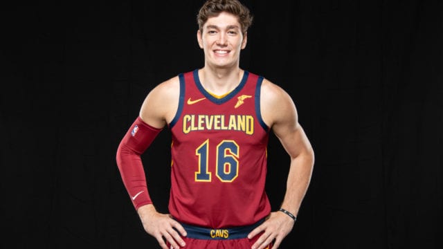 https://eski.socratesdergi.com/wp-content/uploads/2019/02/Cedi-Osman-Cavs-640x360.jpg